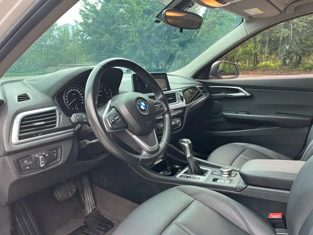 BMW 1 Series — миниатюра 8