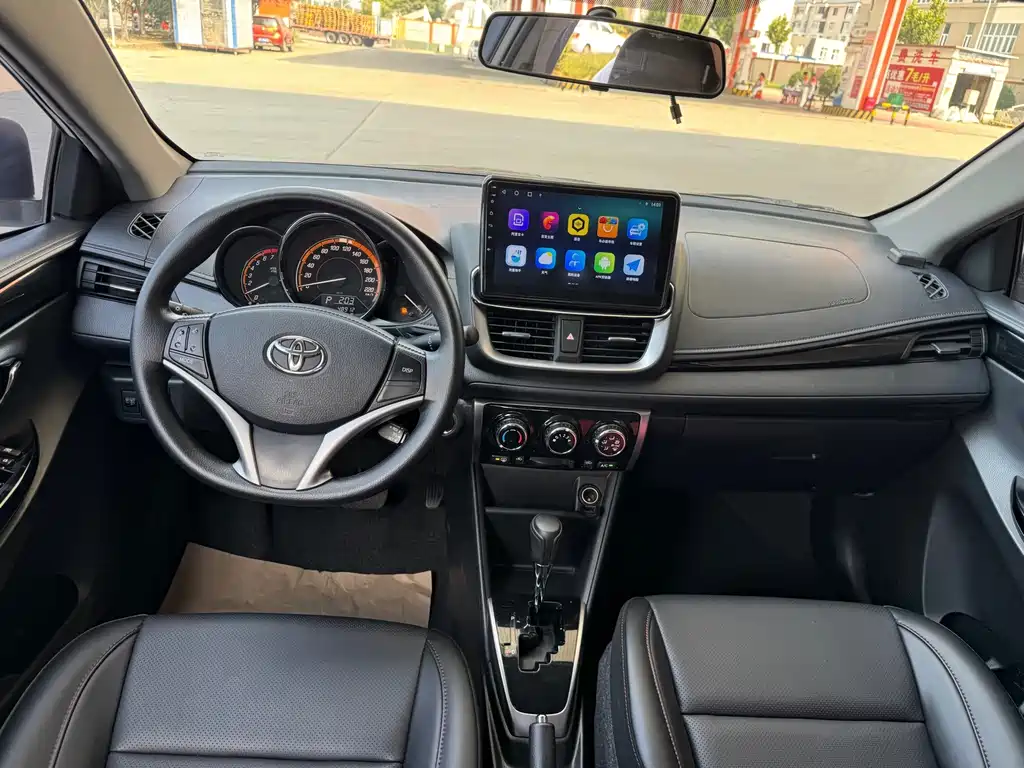 Toyota Yaris L — миниатюра 17
