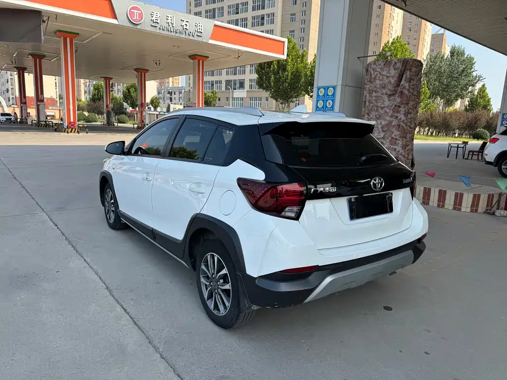 Toyota Yaris L — миниатюра 18