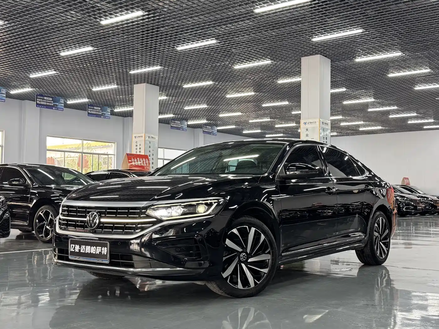 帕萨特 2024款 380TSI 豪华版 2023