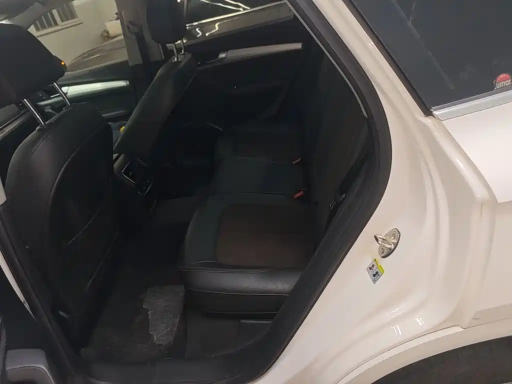 Audi Q5L — миниатюра 17