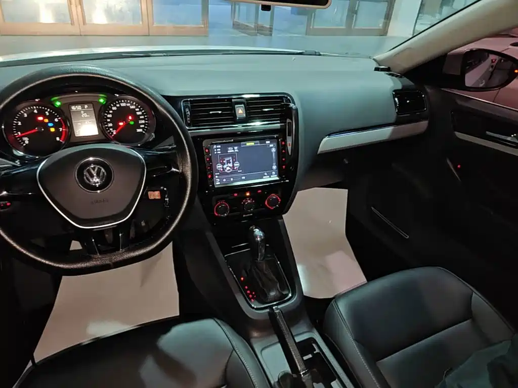 Volkswagen Sagitar — миниатюра 9