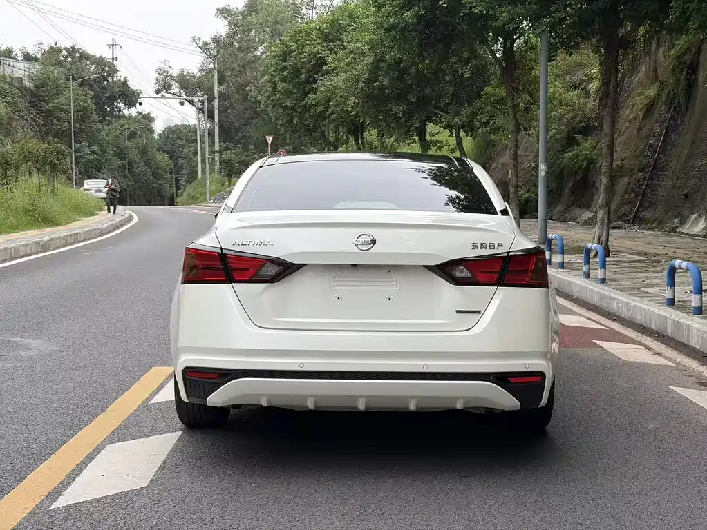 Nissan Teana — миниатюра 16