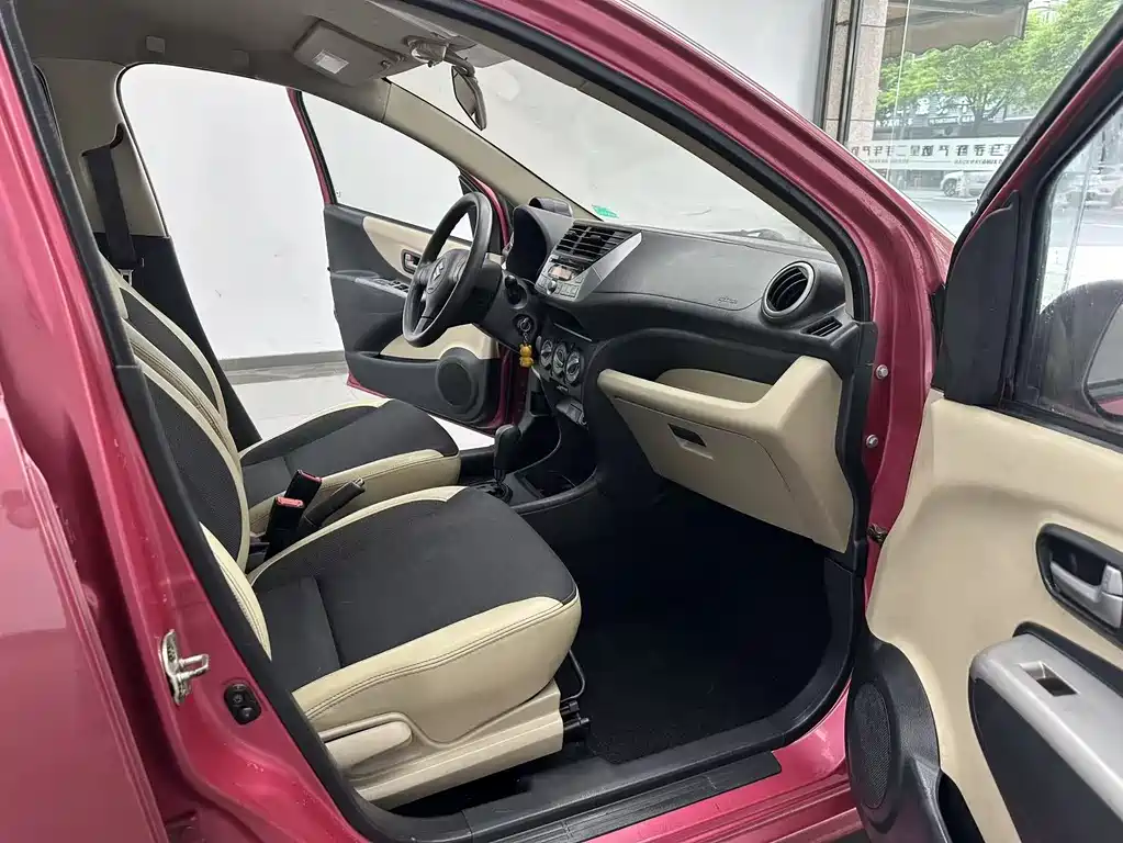 Suzuki Alto 2010 1.0L AT