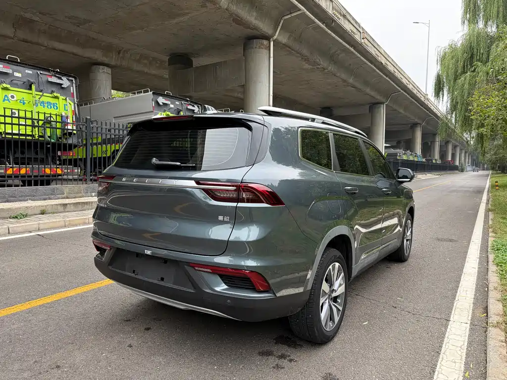 Geely Haoyue — миниатюра 5