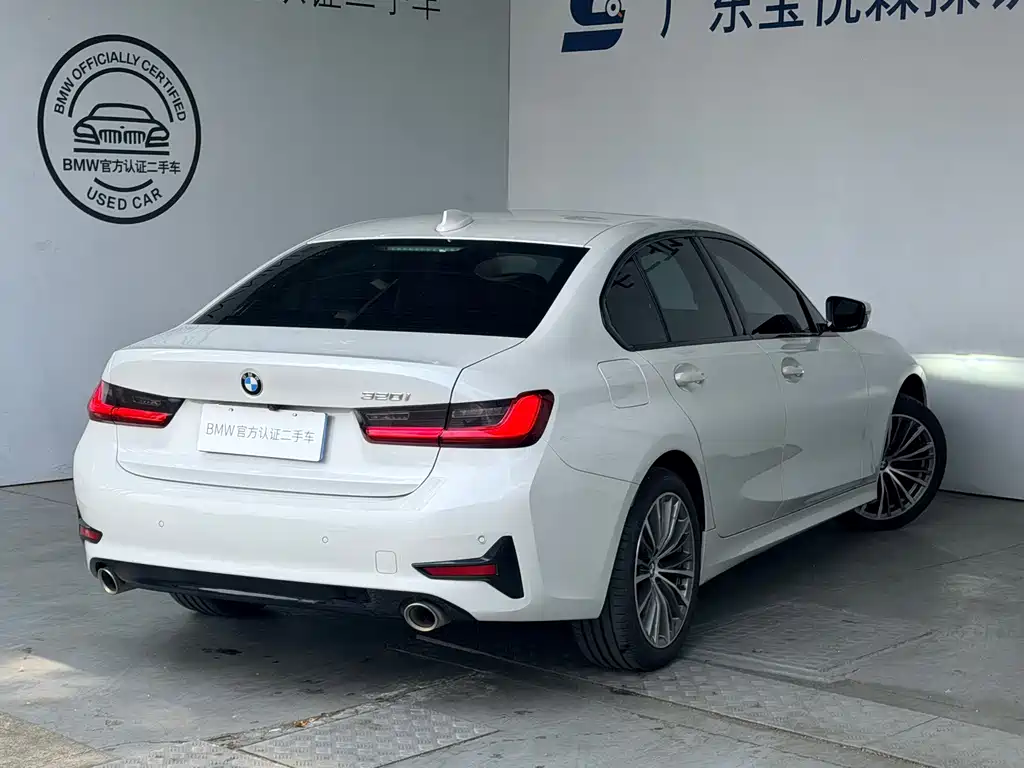BMW 3 Series — миниатюра 3