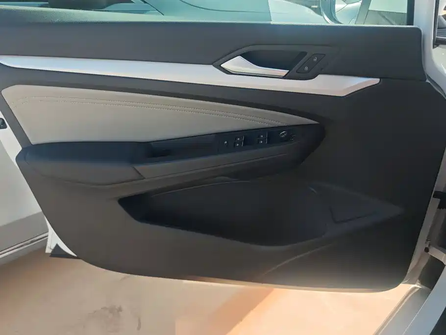 Volkswagen Golf — миниатюра 7