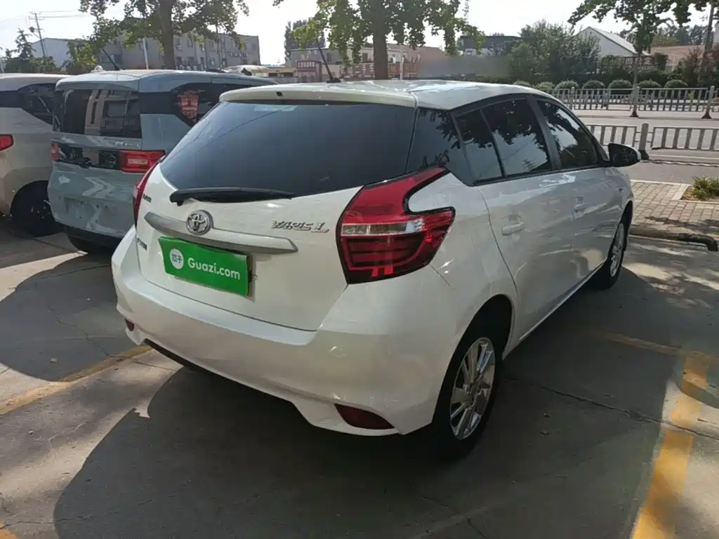 Toyota Yaris L — миниатюра 7