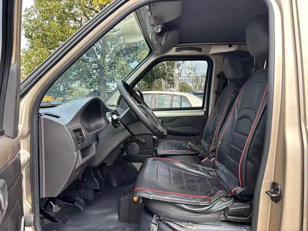 WULING WULING RONGGUANG