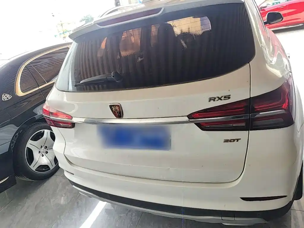 Roewe RX5 — миниатюра 6