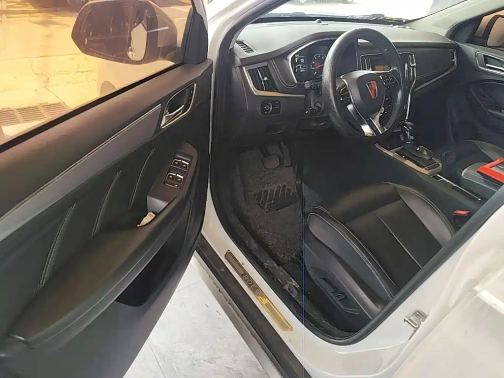 Roewe RX5 — миниатюра 16