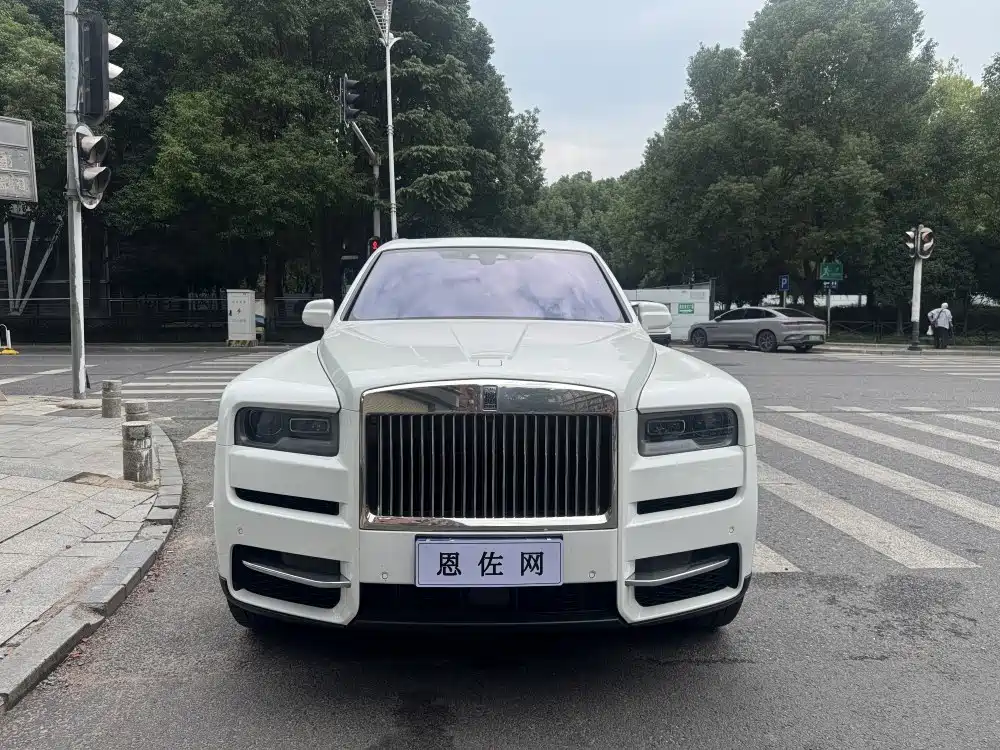 Rolls-Royce Cullinan — миниатюра 2