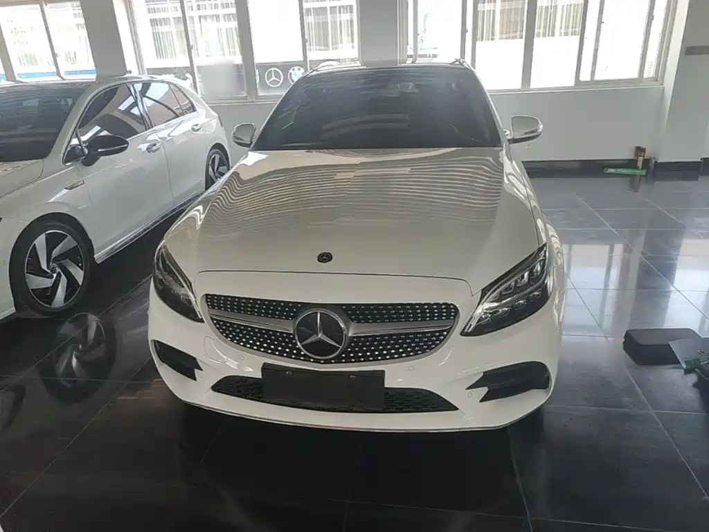Mercedes-Benz C-Class — миниатюра 3