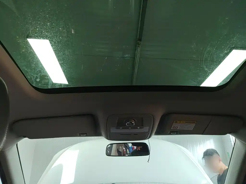Roewe RX5 — миниатюра 18