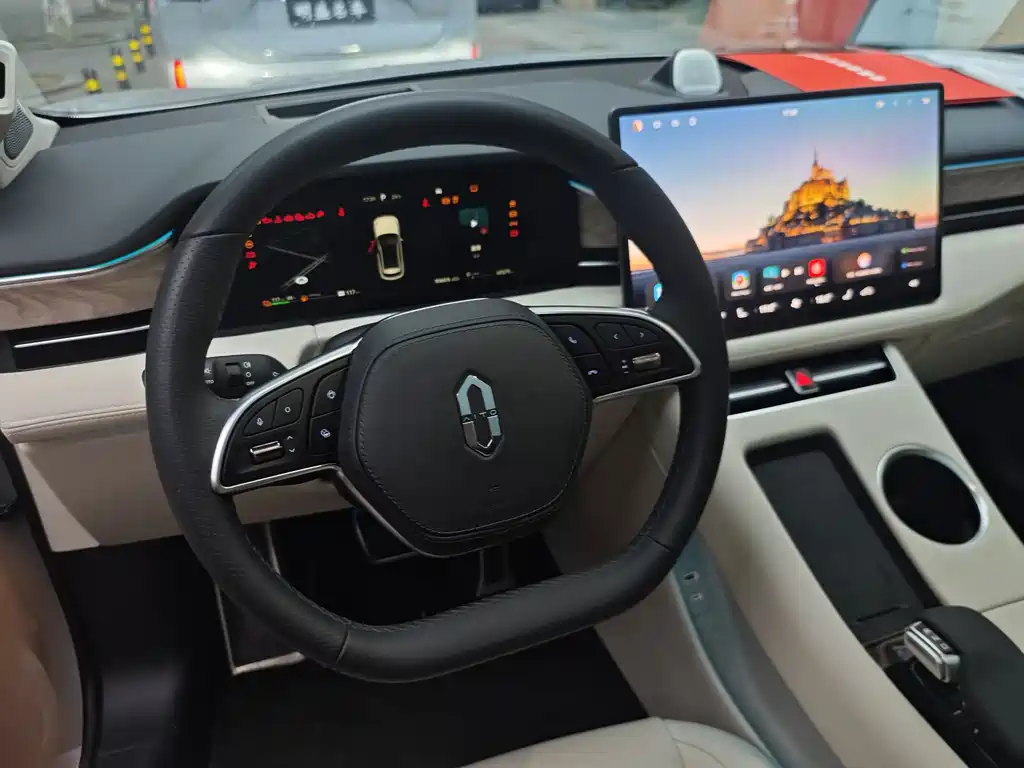 HONGMENG ZHIXING ASK THE WORLD M5