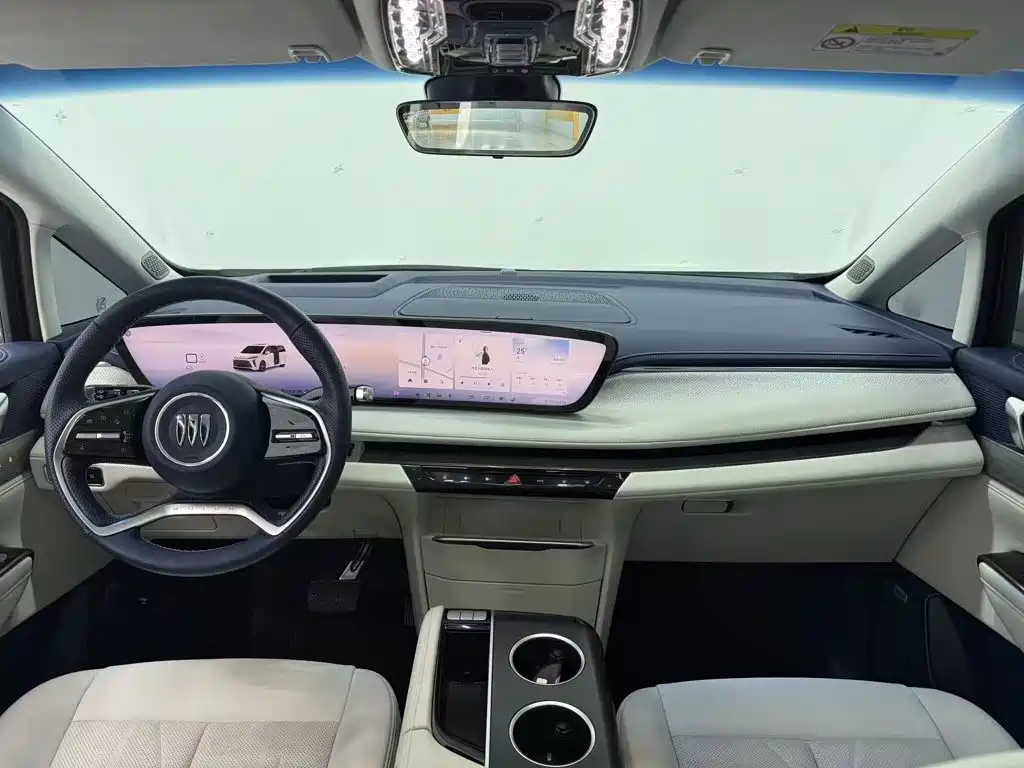 Buick GL8 Hybrid — миниатюра 10