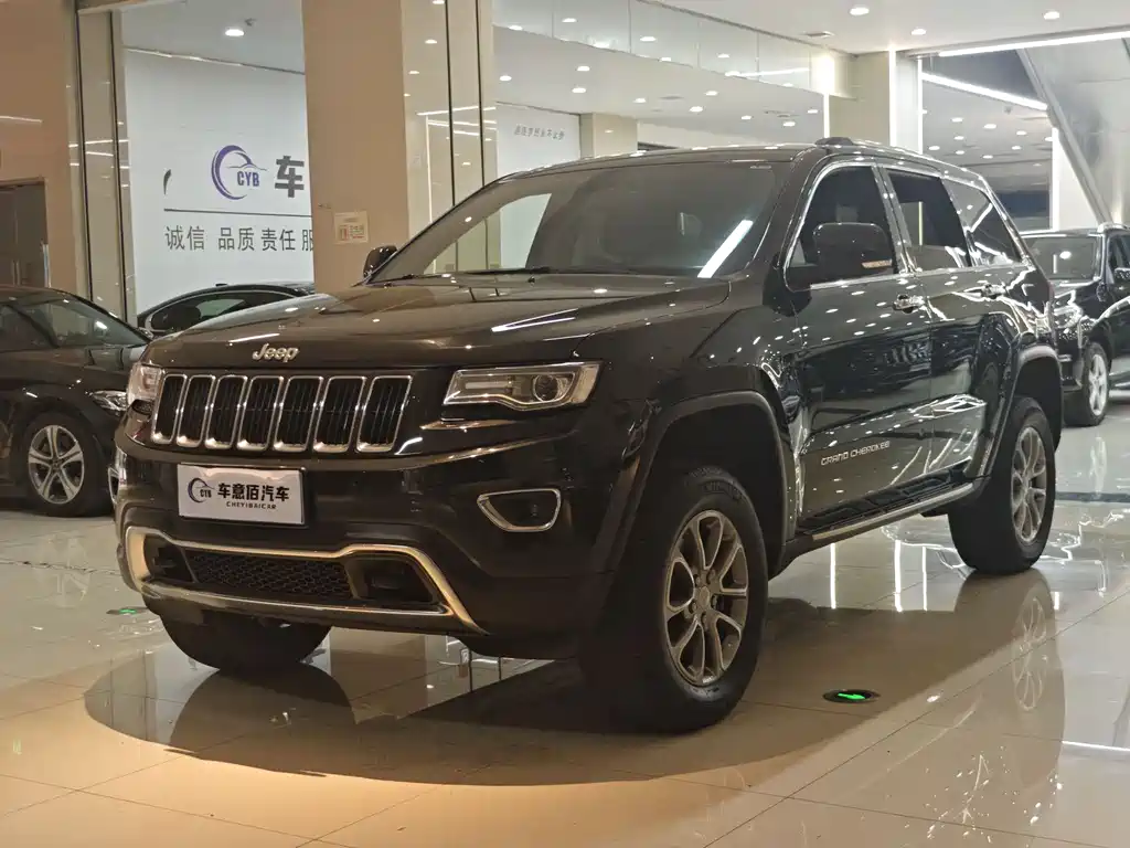 Jeep Grand Cherokee (Import) 2015