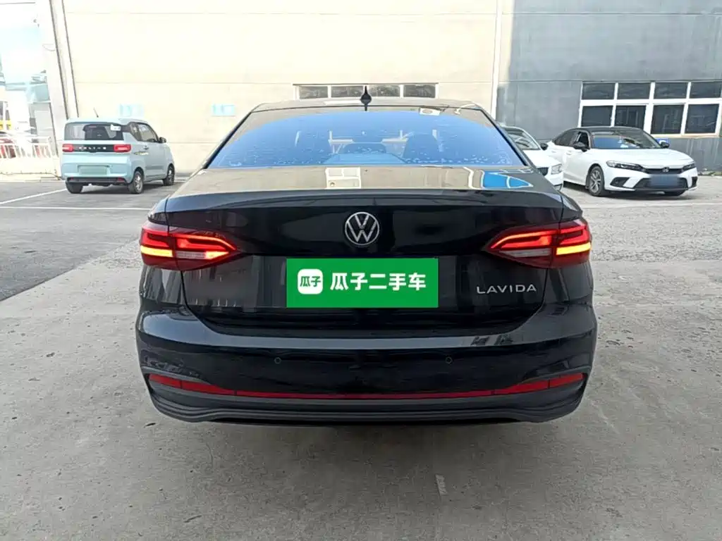Volkswagen Lavida — миниатюра 6