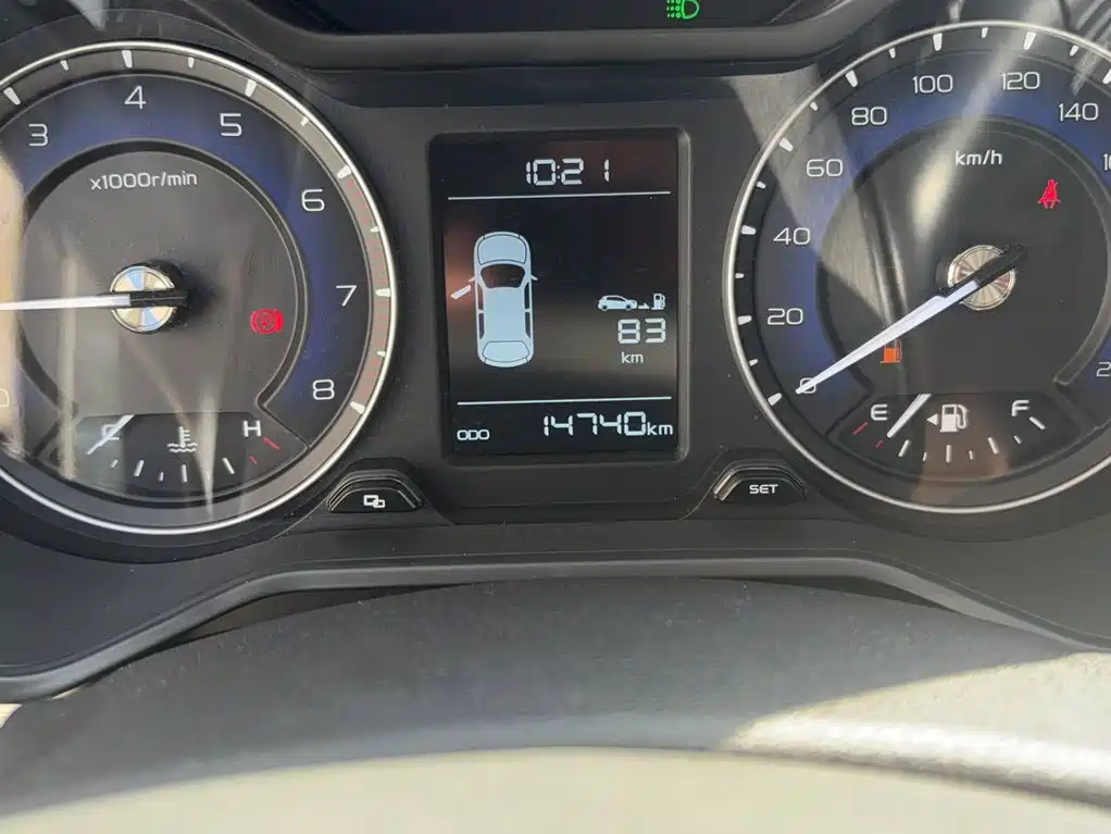 Geely Vision X3 — миниатюра 11