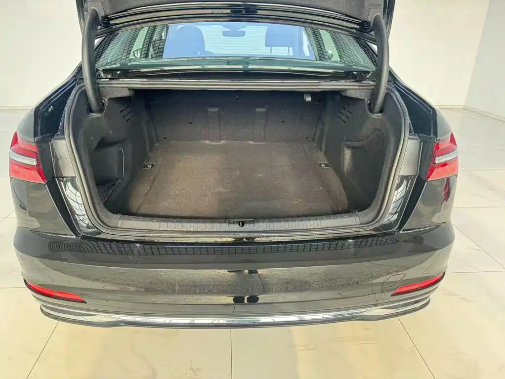 Audi A6L — миниатюра 5