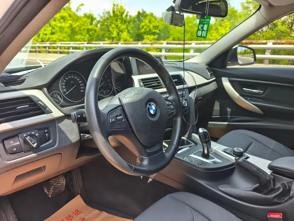 BMW 3 Series — миниатюра 10