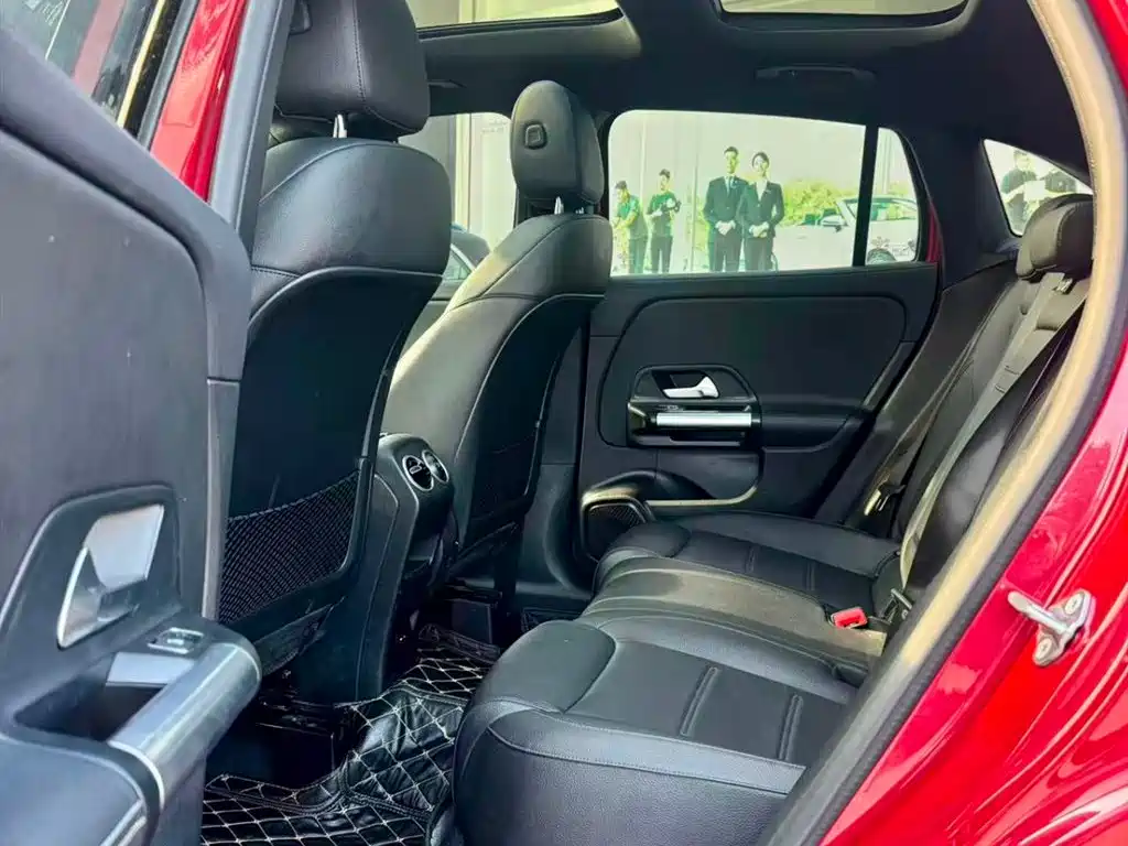 Mercedes-Benz GLA — миниатюра 13