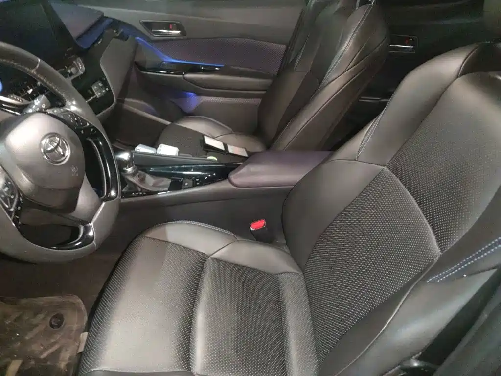 Toyota C-HR — миниатюра 16