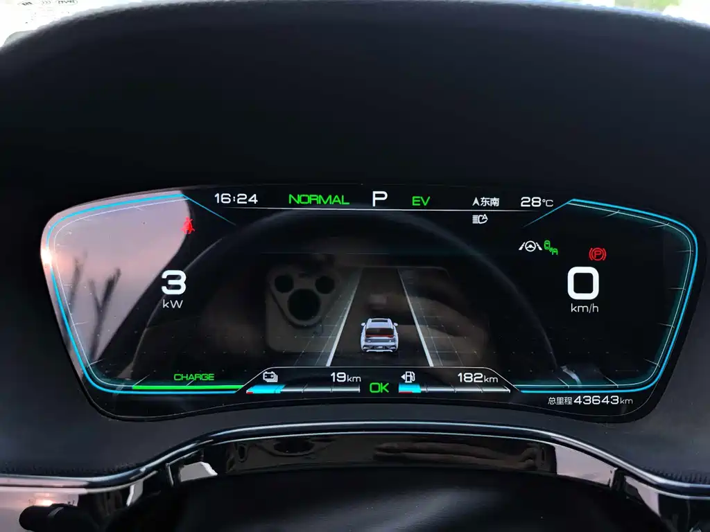BYD Tang New Energy — миниатюра 6