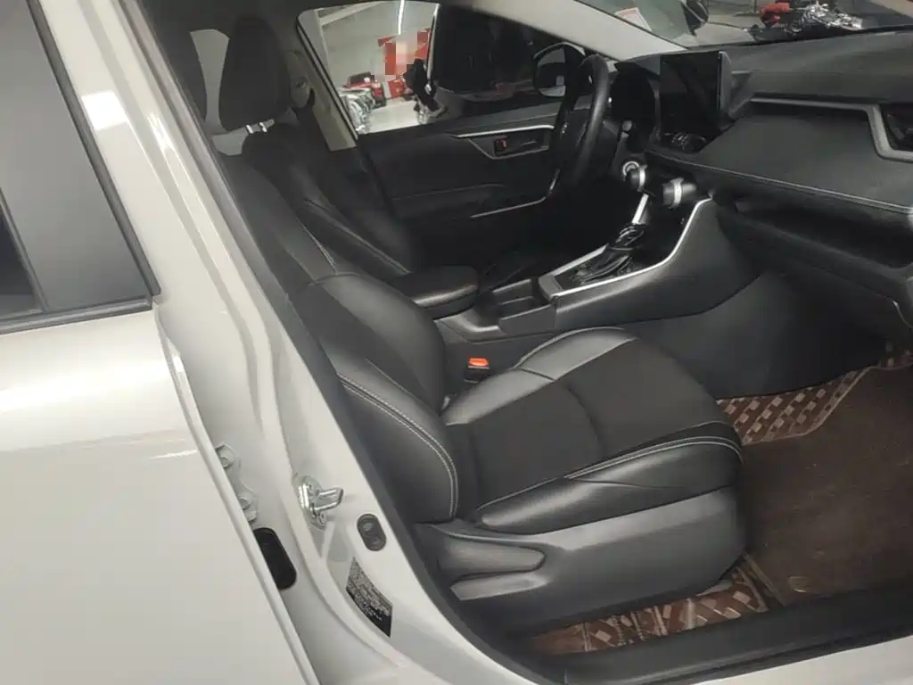 Toyota Wildlander — миниатюра 25