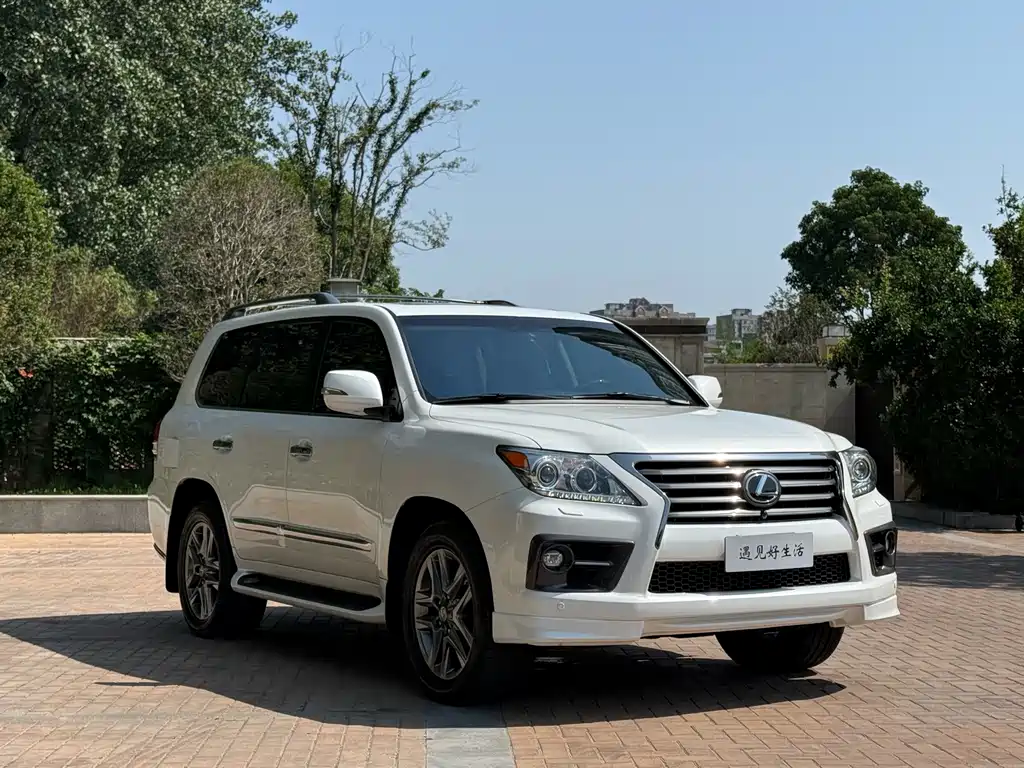 Lexus LX — миниатюра 3