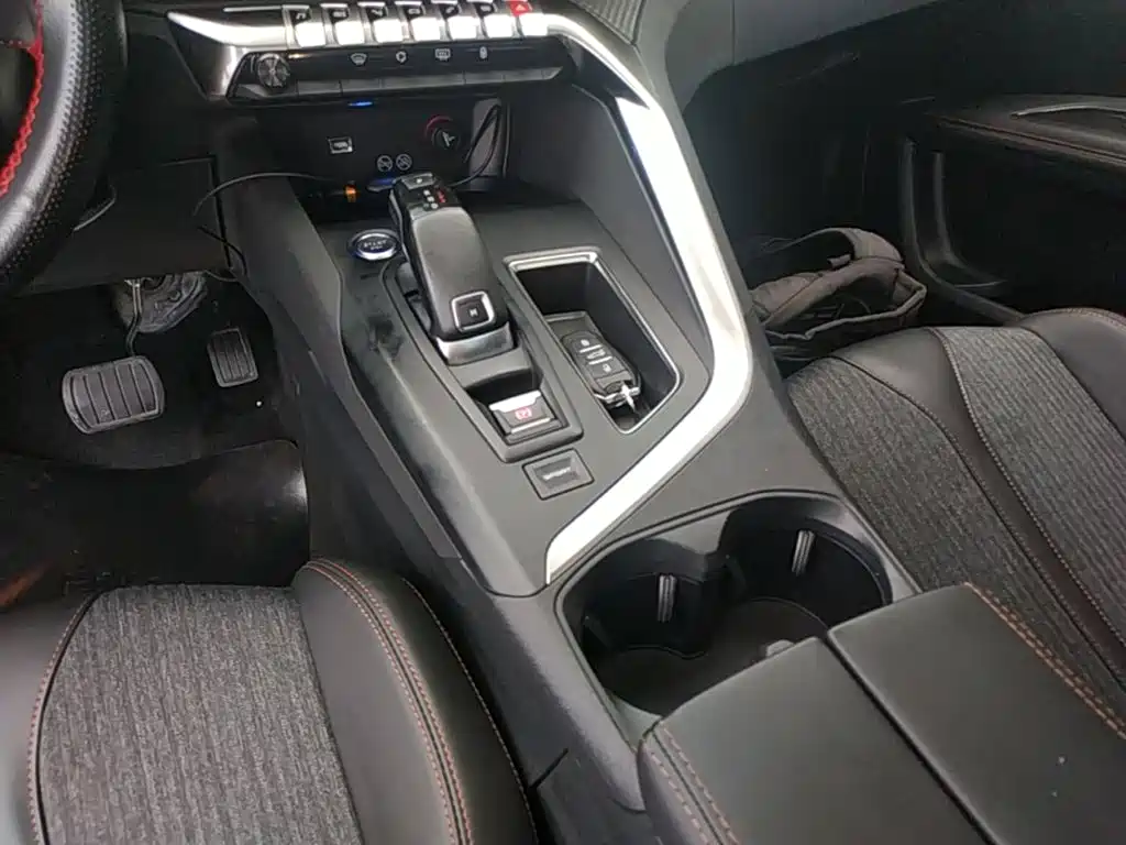 Peugeot 4008 — миниатюра 14