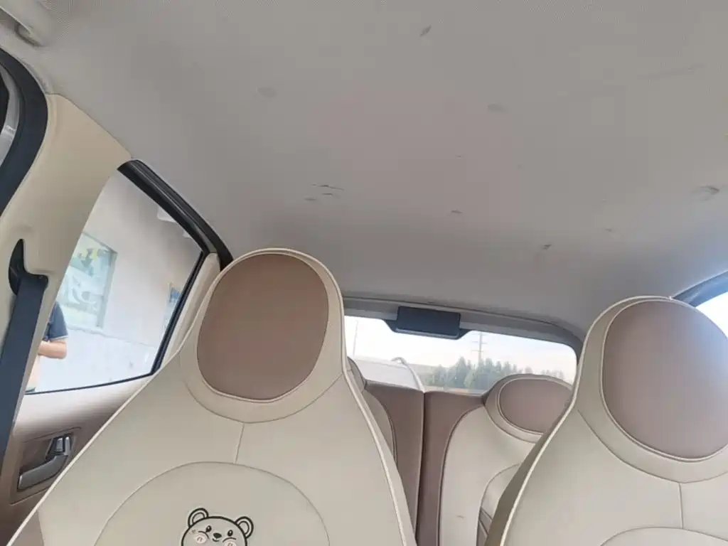 Wuling MINIEV — миниатюра 18