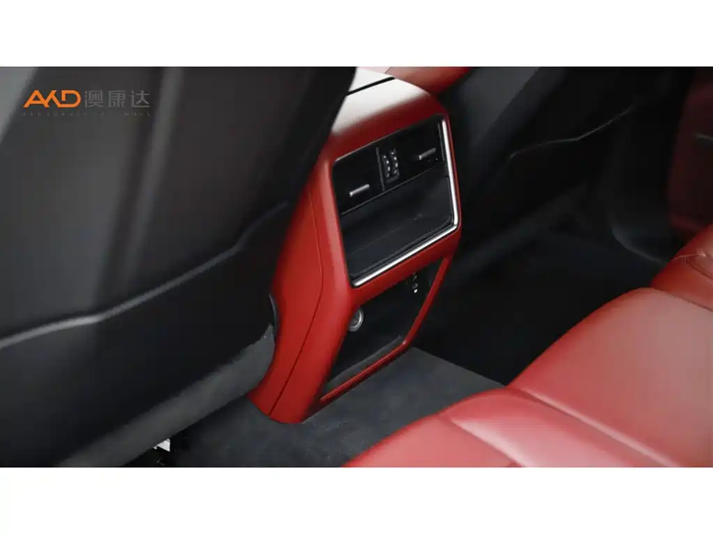 Porsche Cayenne — миниатюра 9