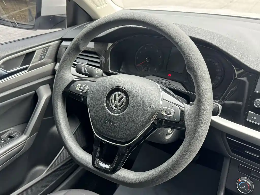 Volkswagen Lavida — миниатюра 16