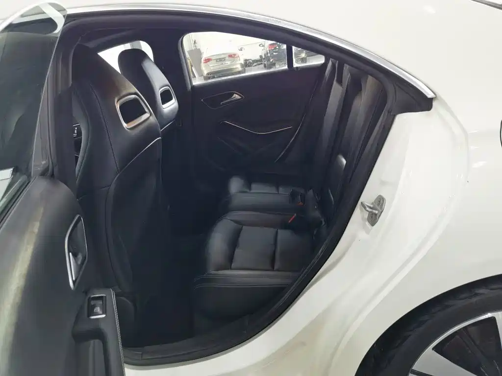 Mercedes-Benz CLA (Import) — миниатюра 15