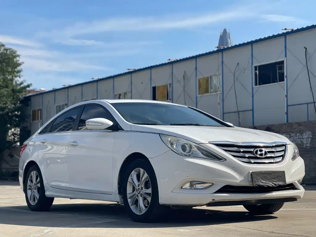 Hyundai Sonata — миниатюра 3