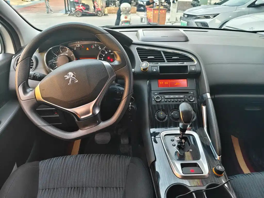 Peugeot 3008 — миниатюра 5