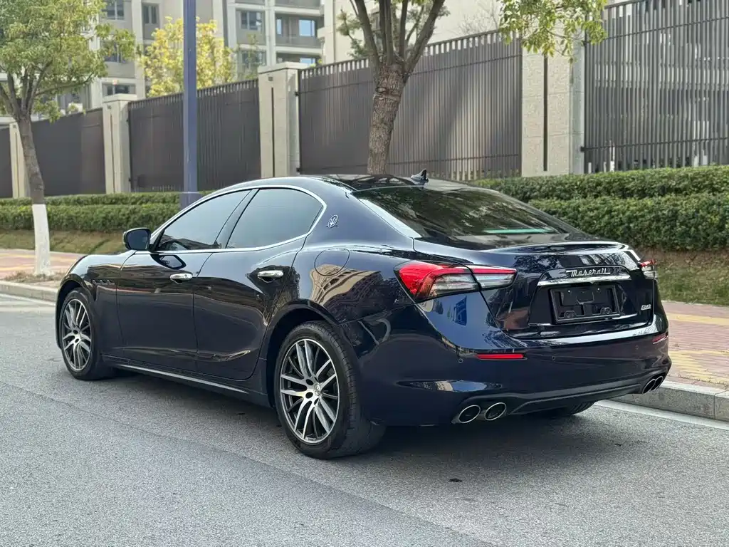 MASERATI GHIBLI