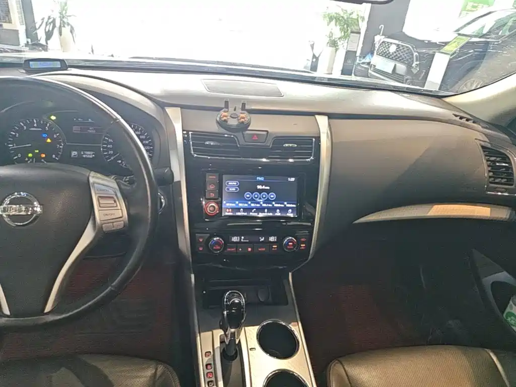 Nissan Teana — миниатюра 13