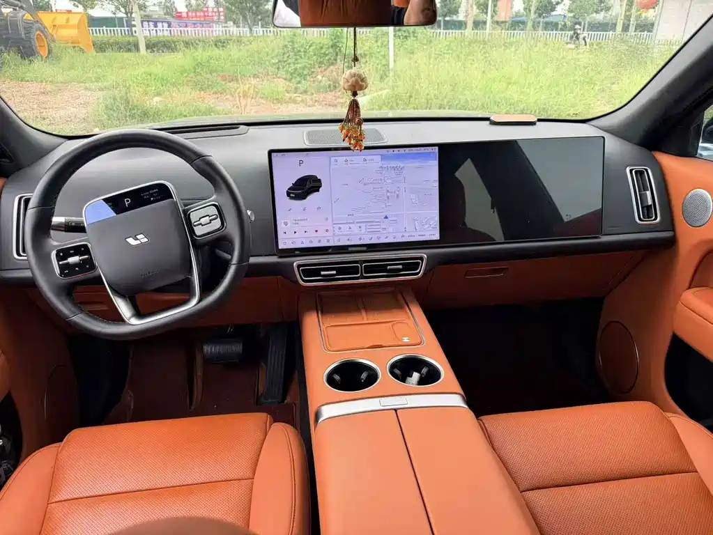 Li Auto Li L8 — миниатюра 3