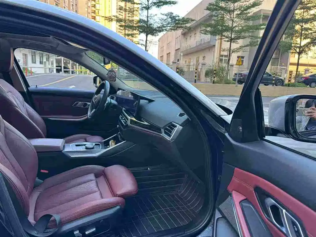 BMW 3 Series — миниатюра 8