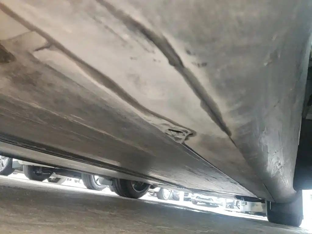 Tesla Model Y — миниатюра 21