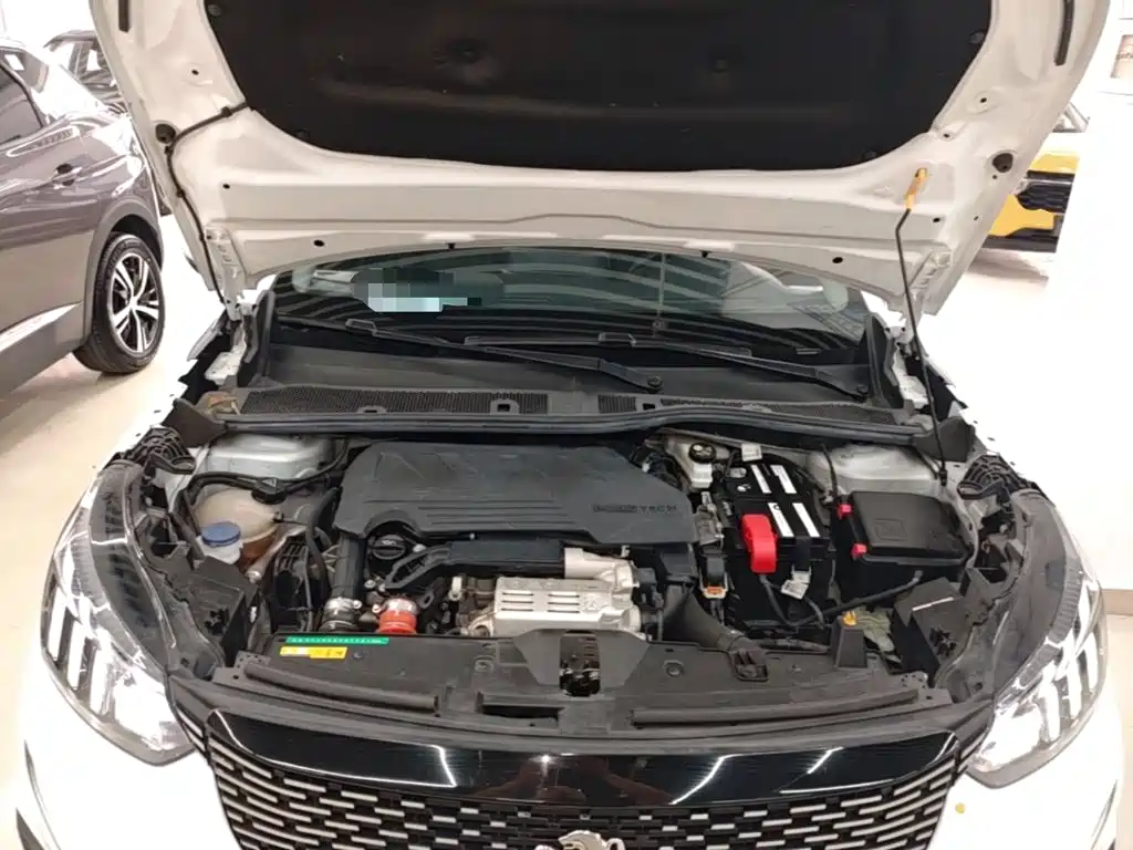 Peugeot 2008 — миниатюра 20