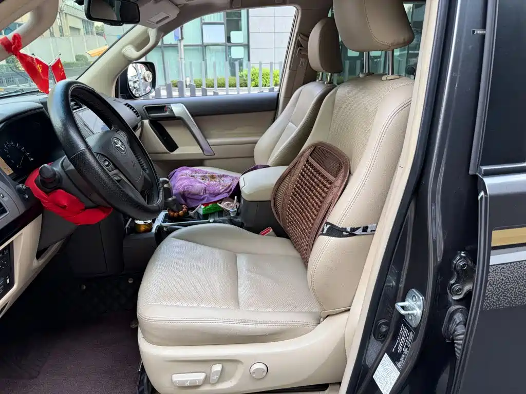 Toyota Prado (Import) — миниатюра 8