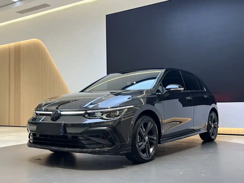 Volkswagen Golf 2024
