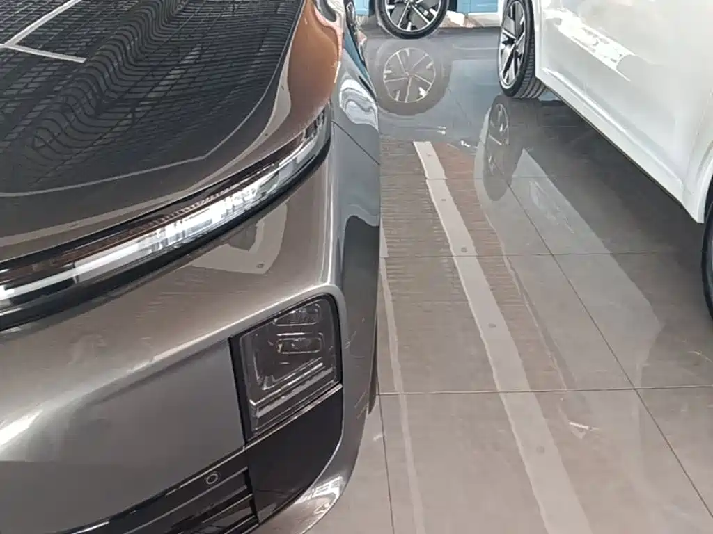 Li Auto Li L6 — миниатюра 24