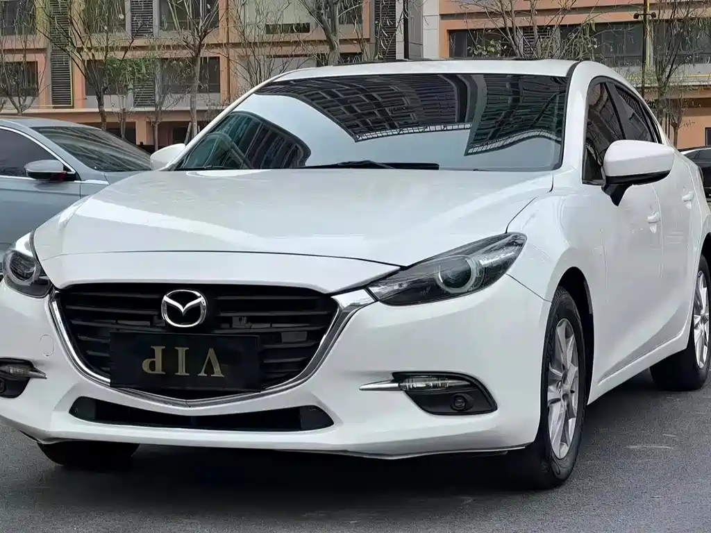 Mazda 3 Axela - фото 3