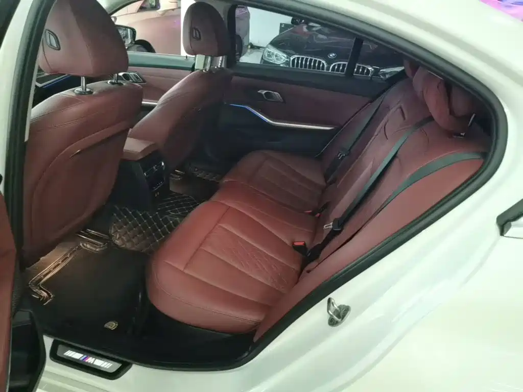 BMW 3 Series — миниатюра 17