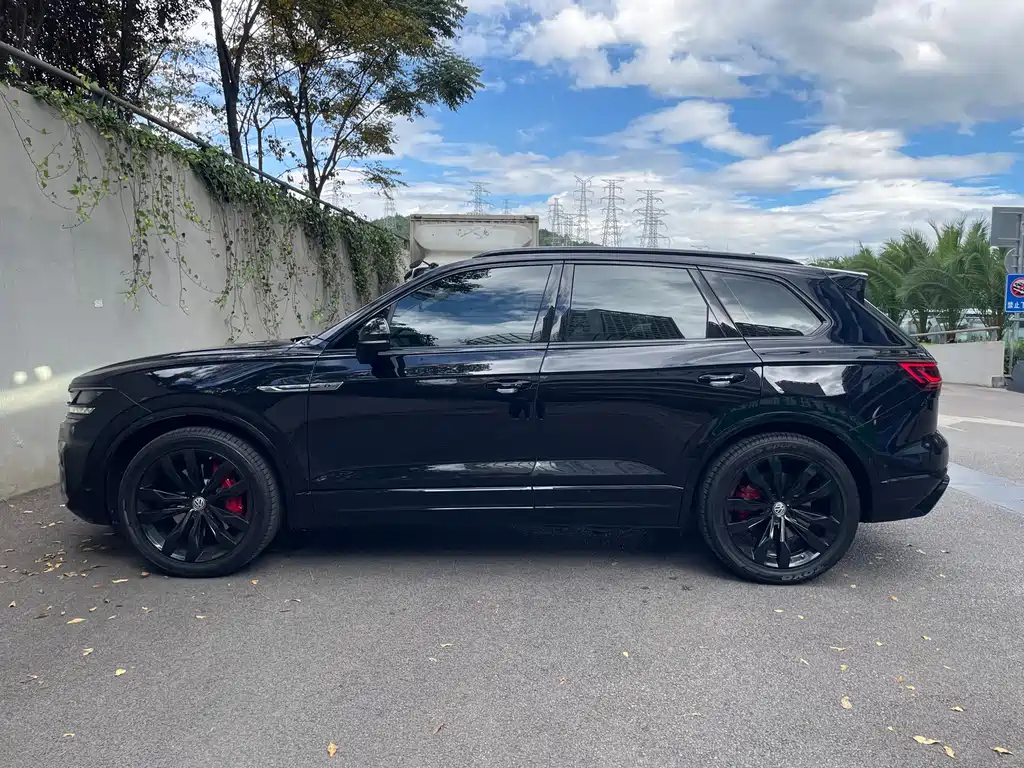 Volkswagen Touareg — миниатюра 4