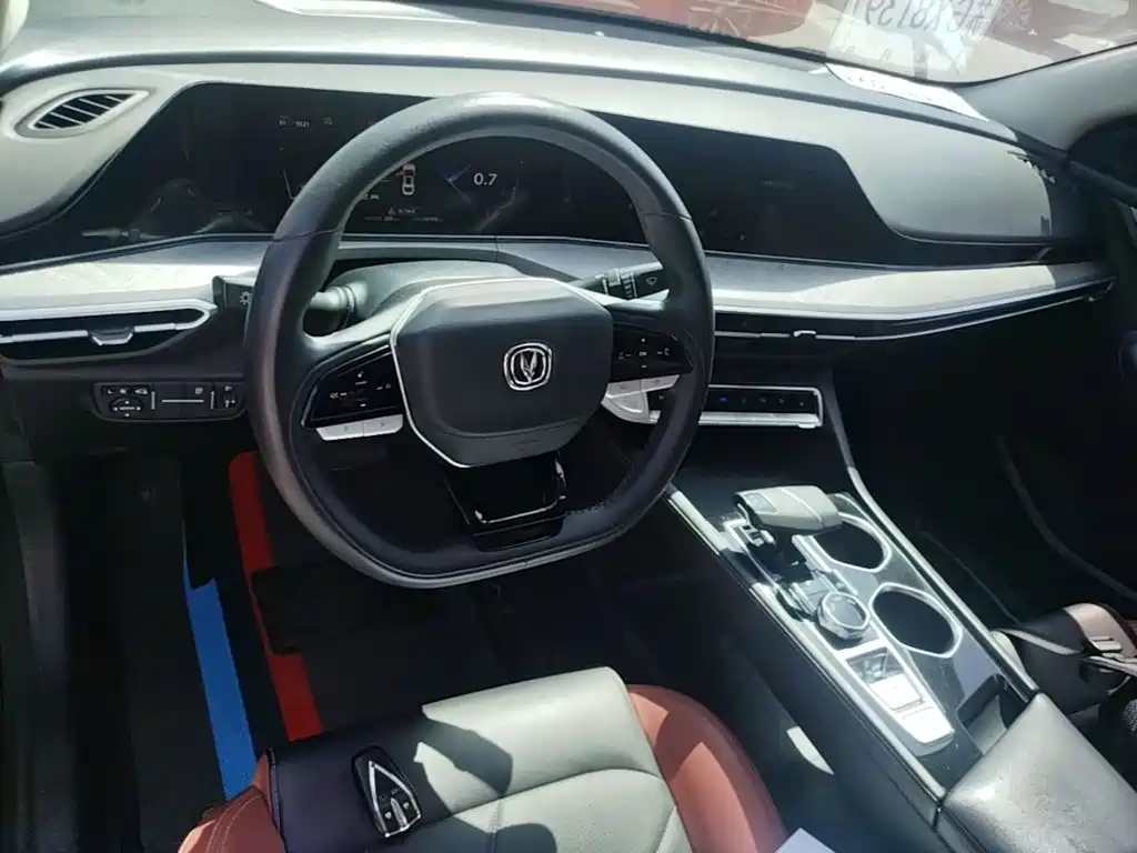 Changan Eado — миниатюра 10